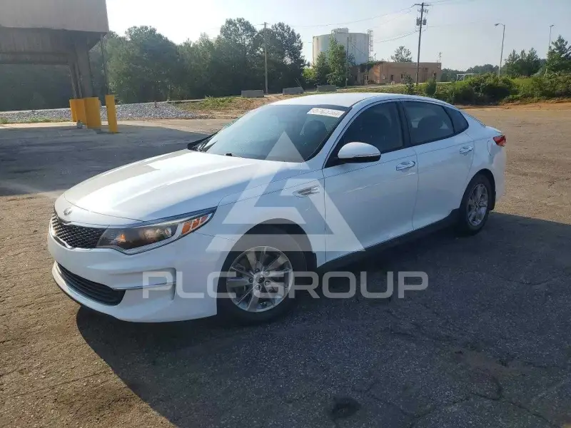 2017 KIA Optima photo
