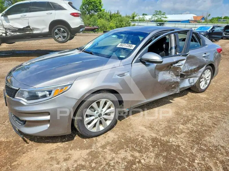 2017 KIA Optima photo