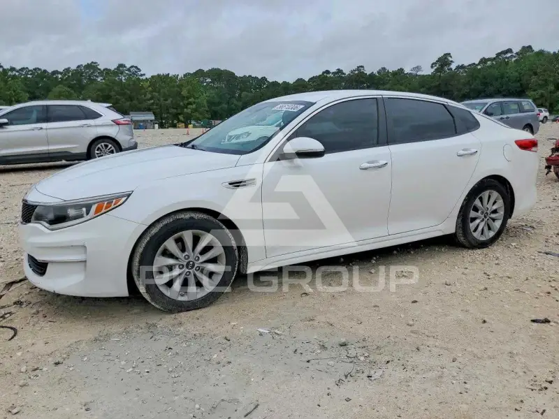 2017 KIA Optima фото