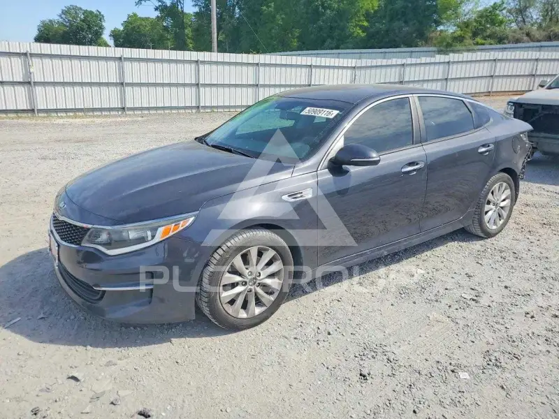 2017 KIA Optima фото