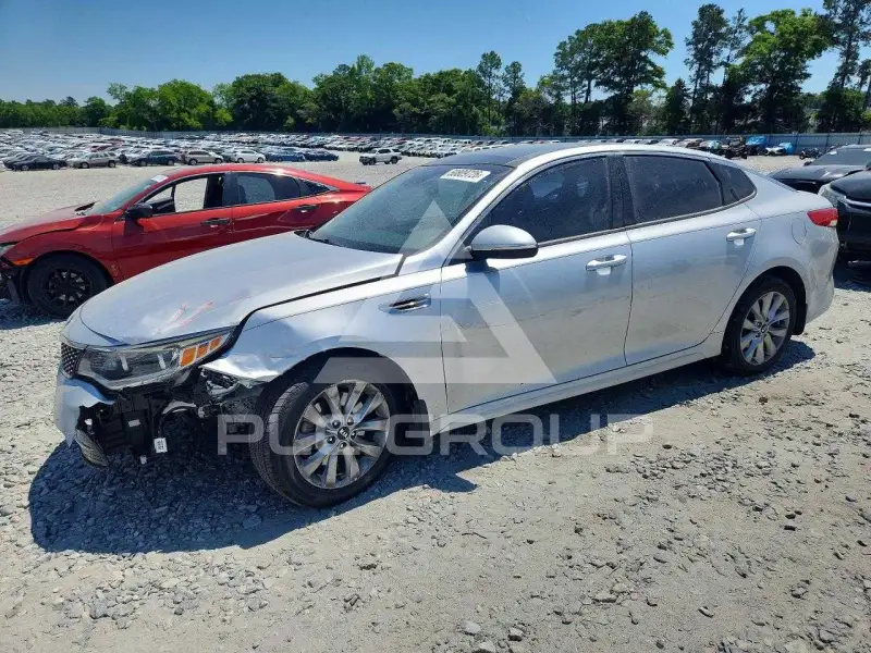 2017 KIA Optima фото