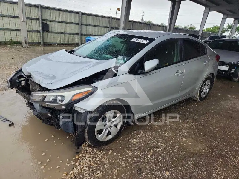 2017 KIA Forte photo