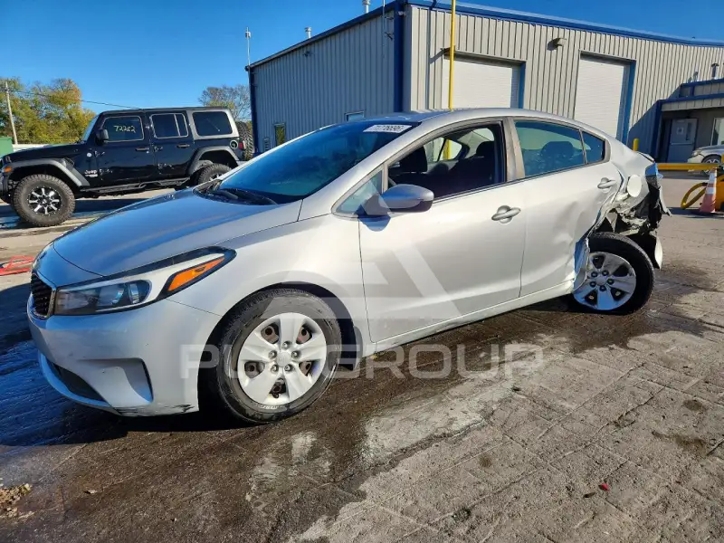 2017 KIA Forte фото