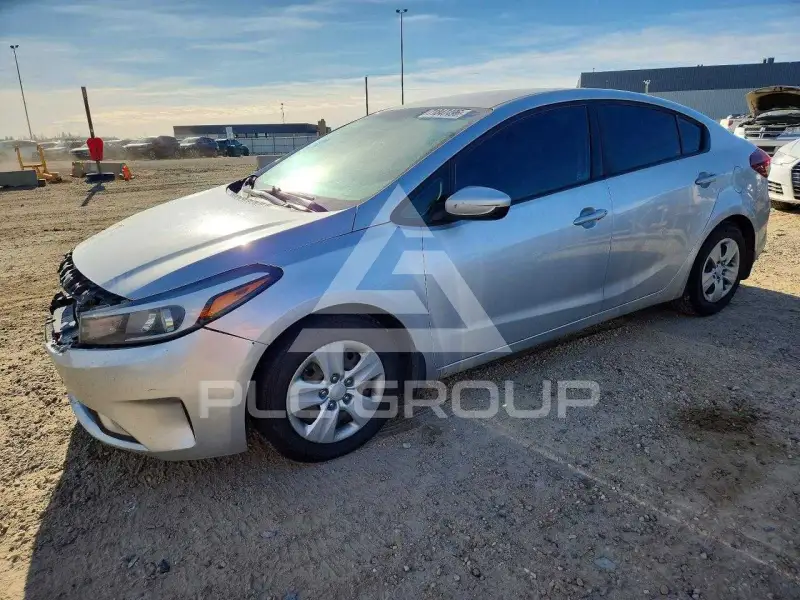 2017 KIA Forte фото