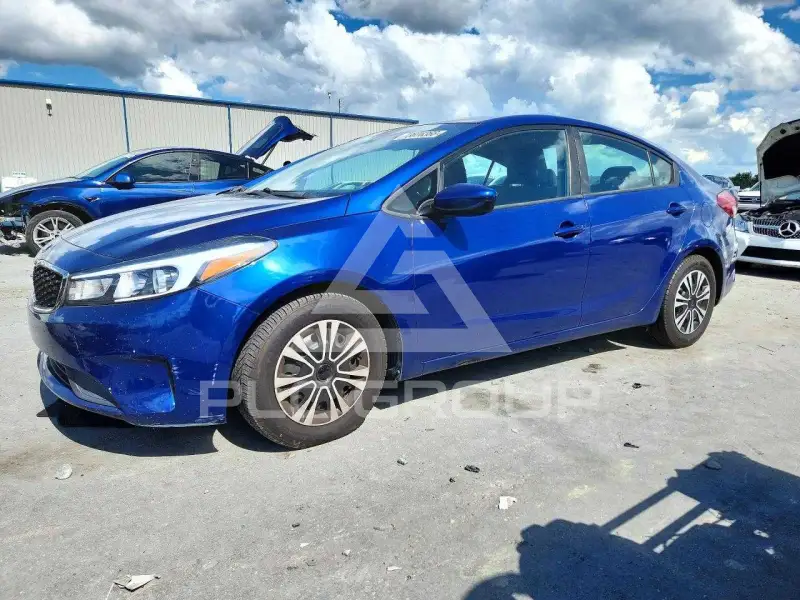 2017 KIA Forte фото