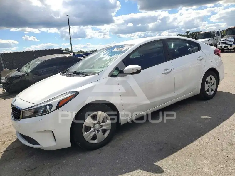 2017 KIA Forte фото