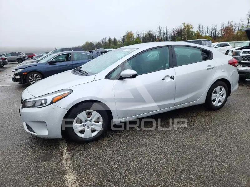2017 KIA Forte фото