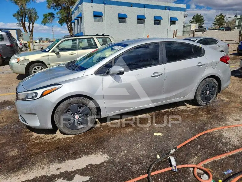 2017 KIA Forte фото