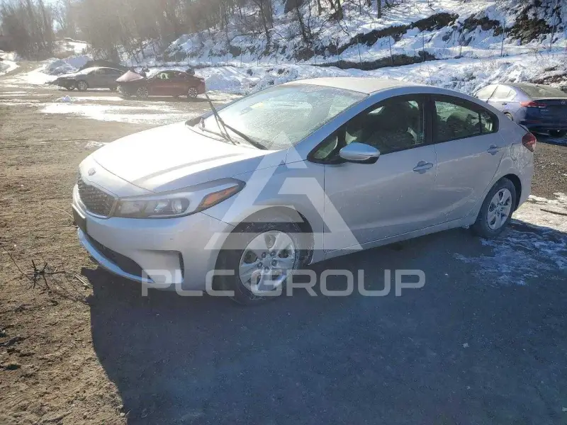 2017 KIA Forte photo