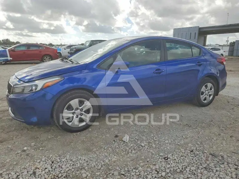 2017 KIA Forte фото