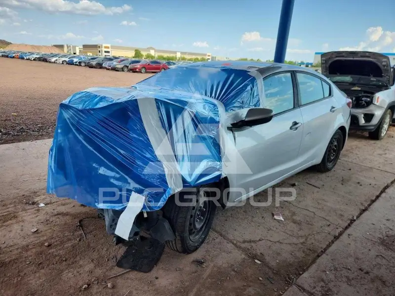 2017 KIA Forte фото