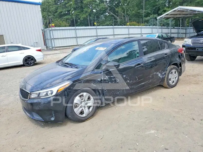 2017 KIA Forte photo