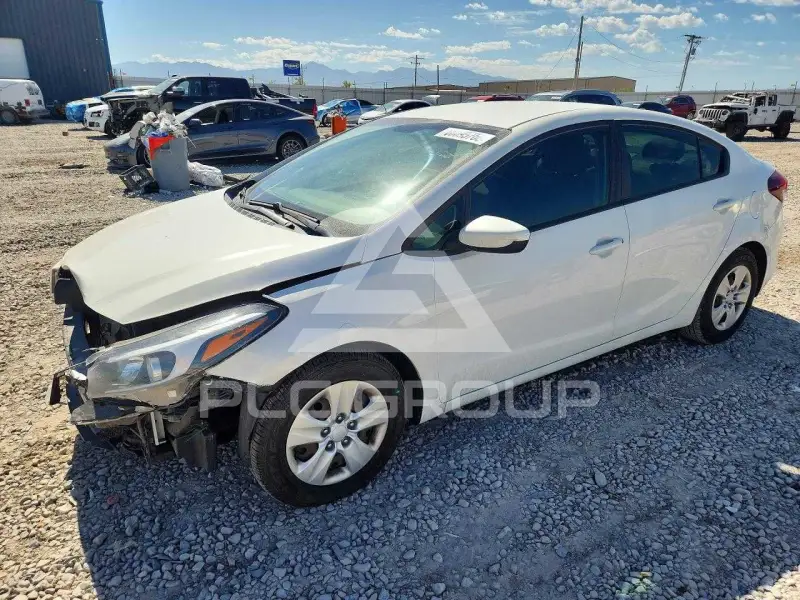 2017 KIA Forte фото