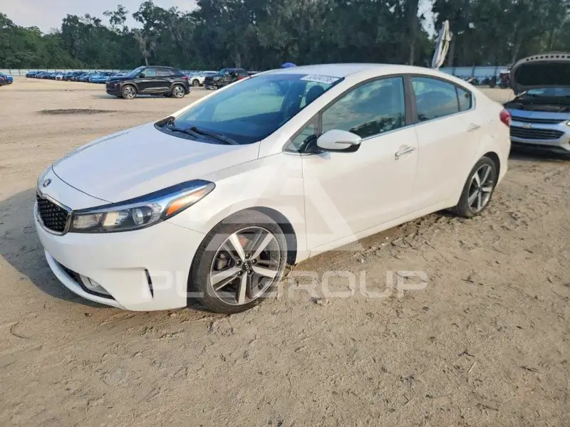2017 KIA Forte фото