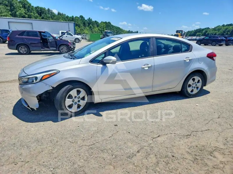 2017 KIA Forte фото