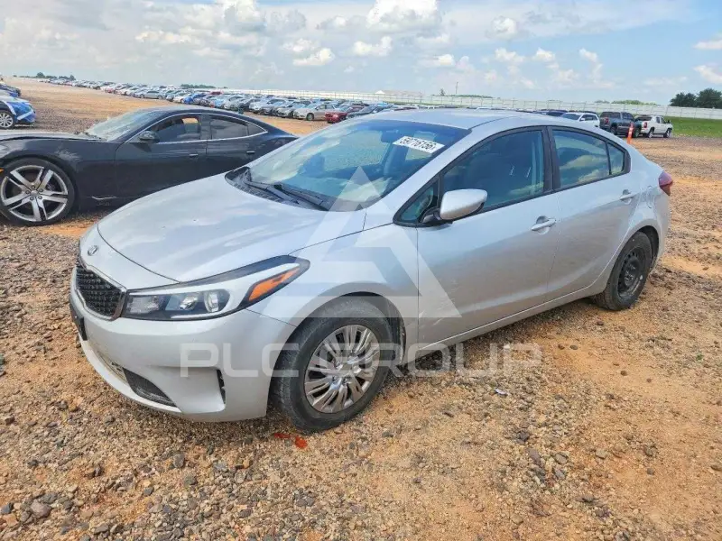 2017 KIA Forte photo