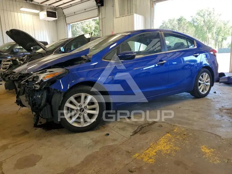 2017 KIA Forte фото