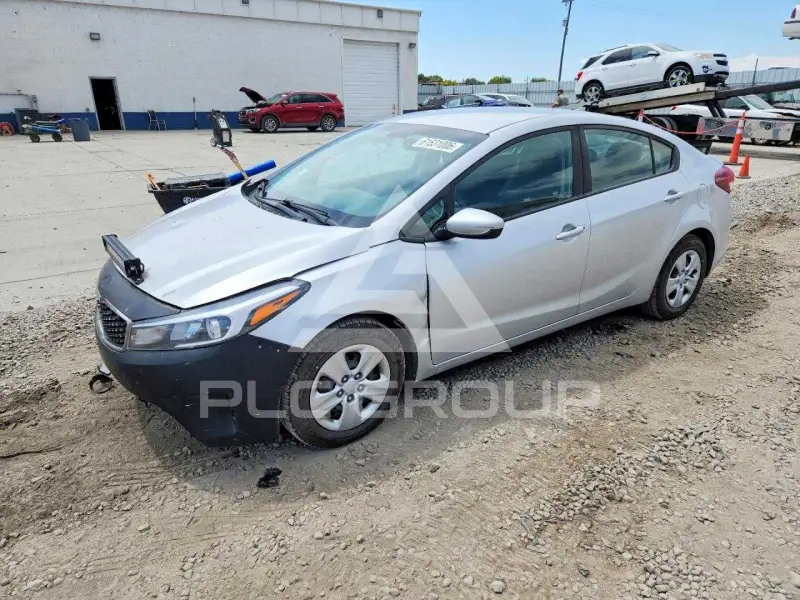 2017 KIA Forte фото