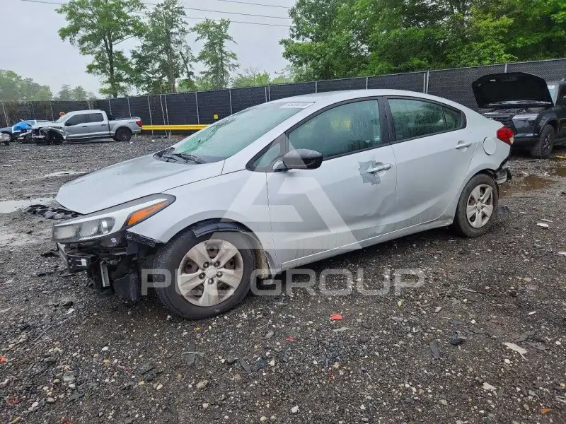 2017 KIA Forte photo