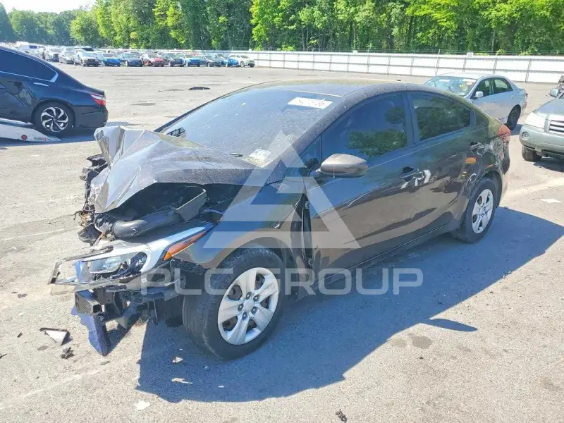 2017 KIA Forte фото