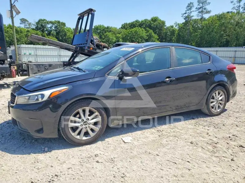2017 KIA Forte photo