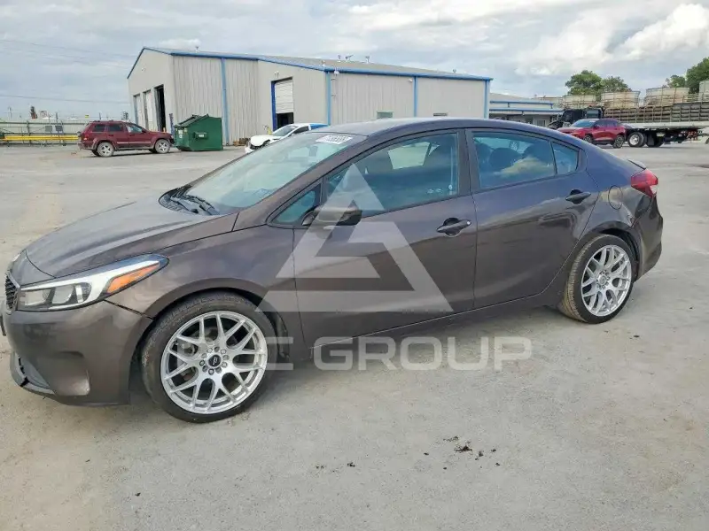 2017 KIA Forte фото