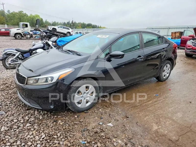2017 KIA Forte photo