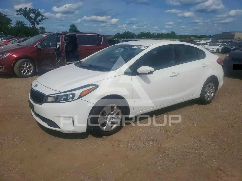 2017 KIA Forte photo