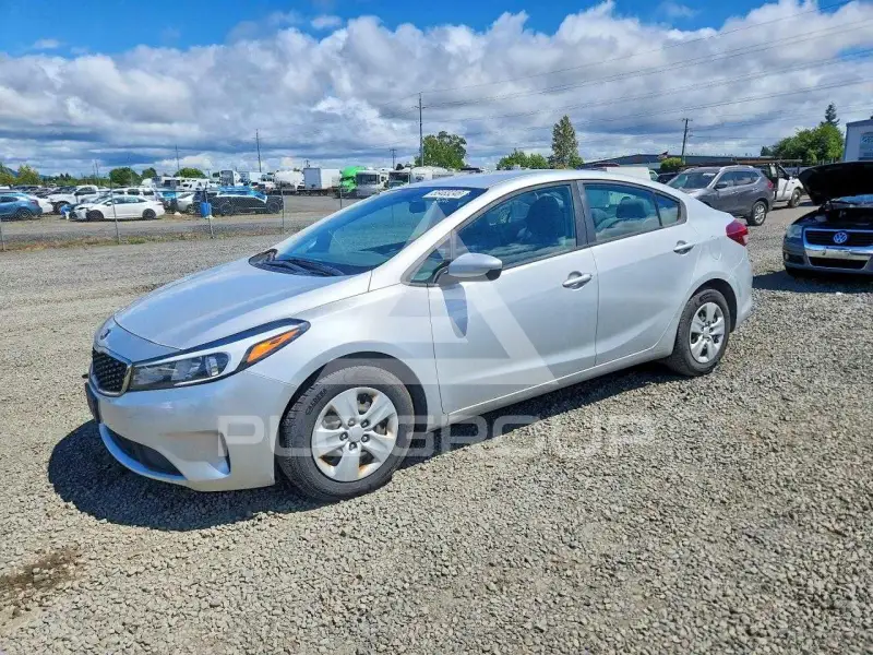 2017 KIA Forte фото