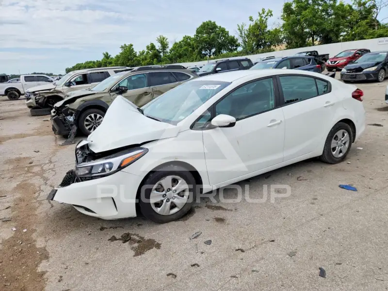2017 KIA Forte фото