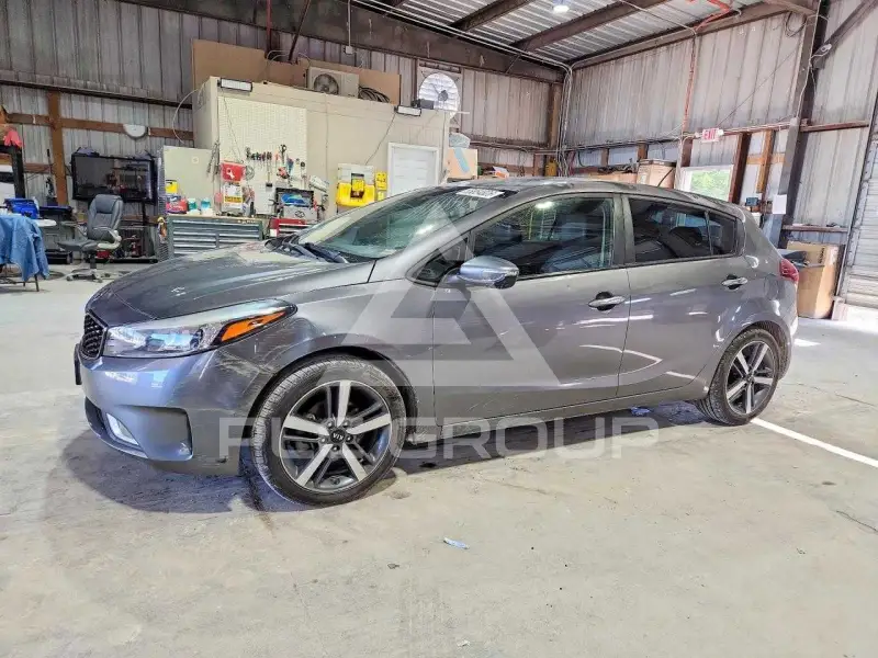 2017 KIA Forte photo