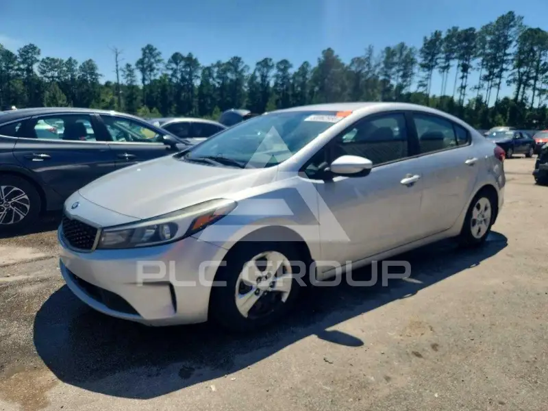 2017 KIA Forte фото