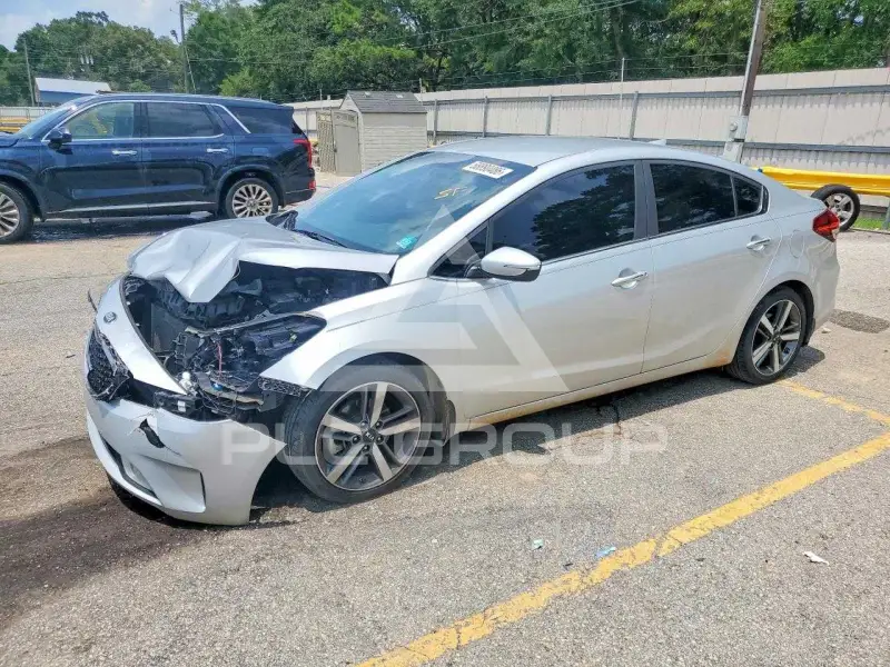2017 KIA Forte фото