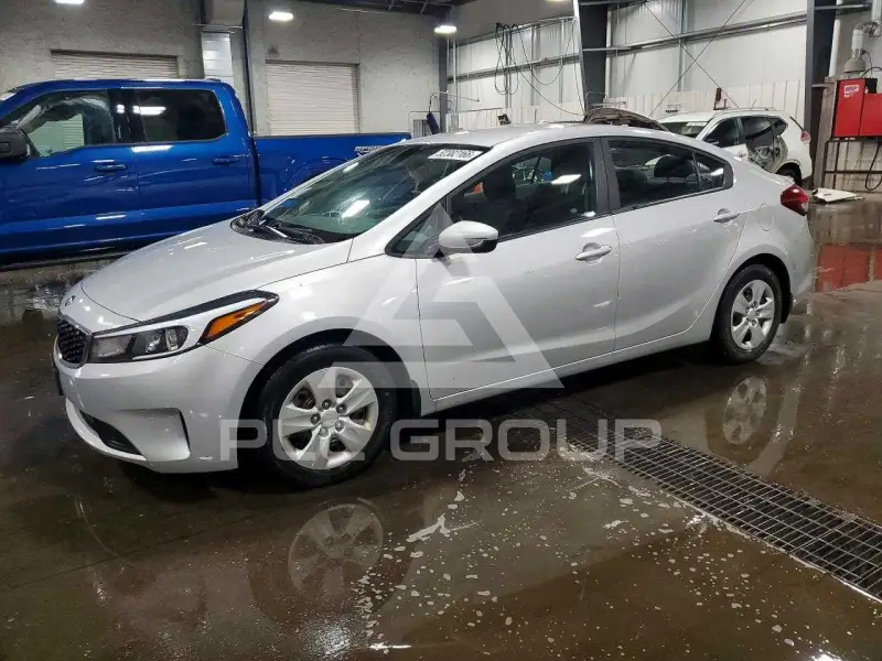 2017 KIA Forte фото