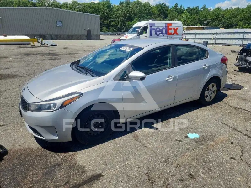 2017 KIA Forte фото