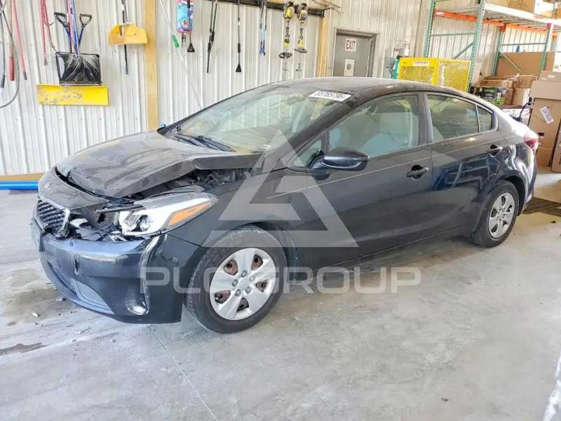 2017 KIA Forte photo