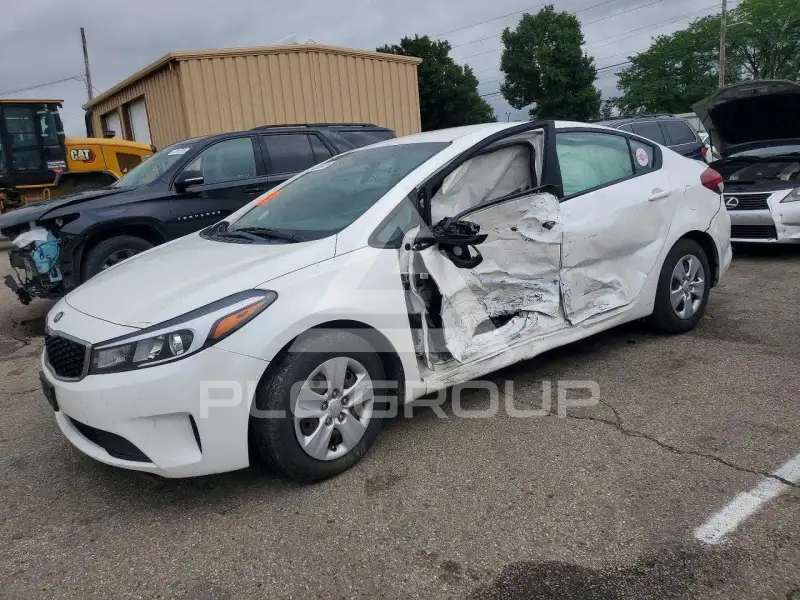 2017 KIA Forte photo
