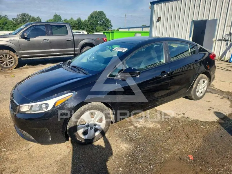 2017 KIA Forte photo