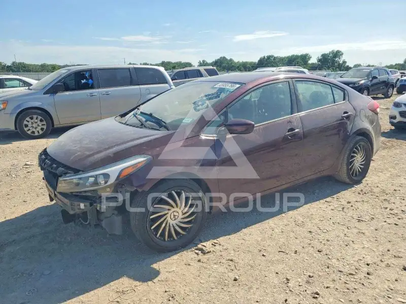 2017 KIA Forte фото