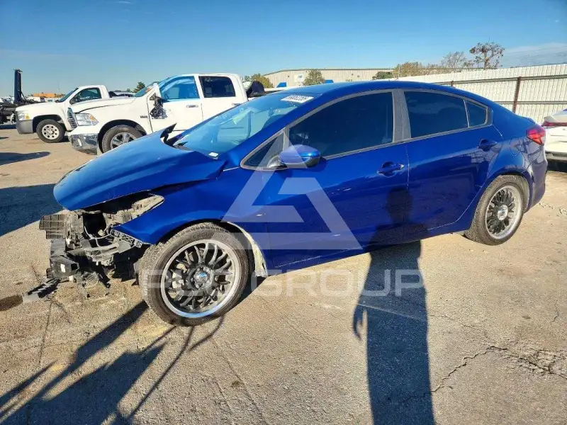 2017 KIA Forte photo