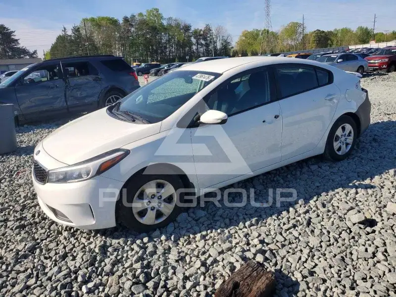2017 KIA Forte фото