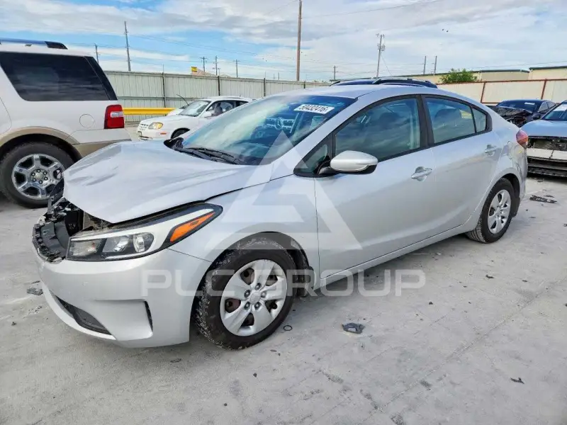 2017 KIA Forte фото