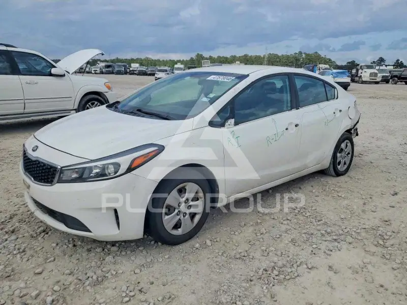 2017 KIA Forte photo