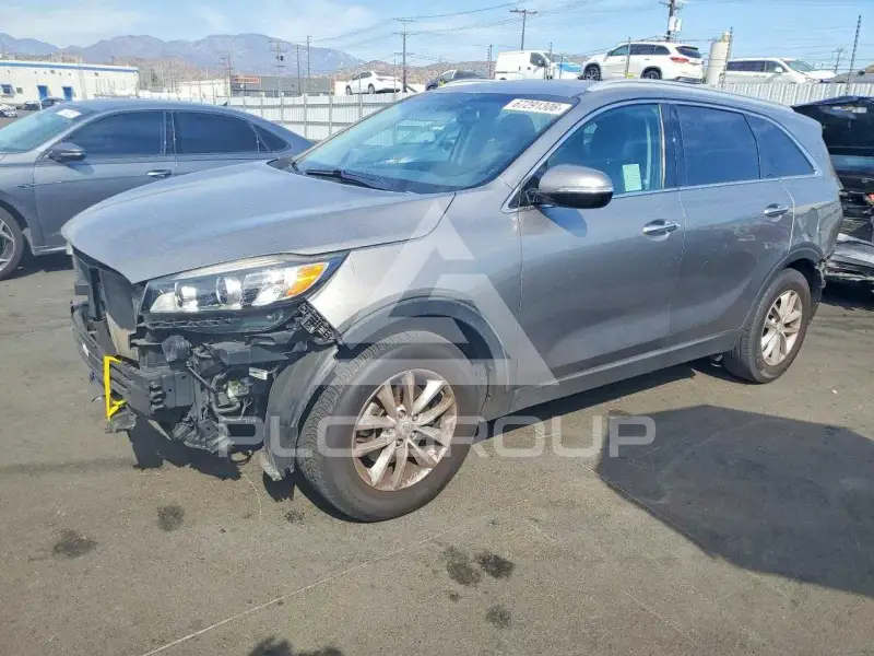 2017 KIA Sorento photo