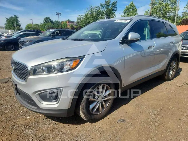 2017 KIA Sorento photo