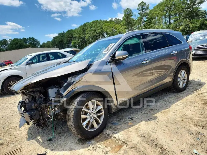2017 KIA Sorento photo