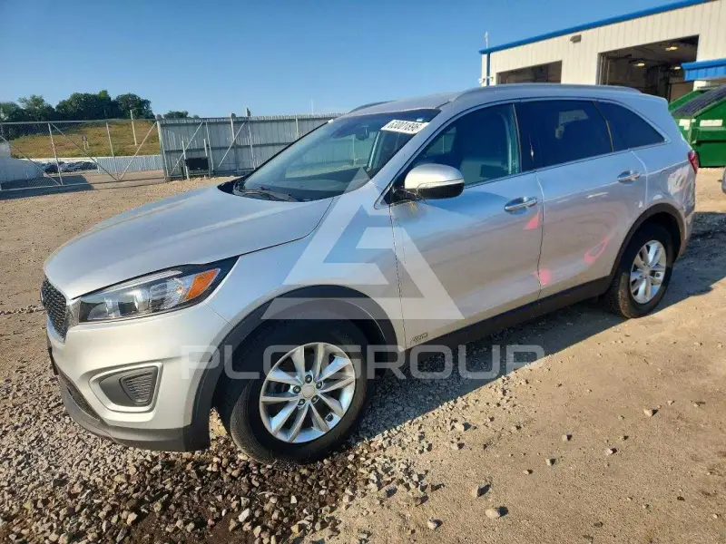 2017 KIA Sorento photo