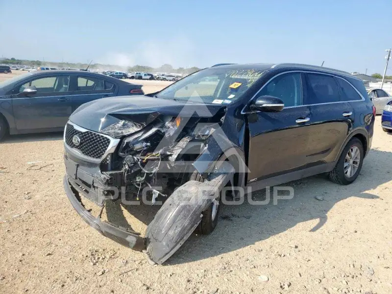 2017 KIA Sorento photo