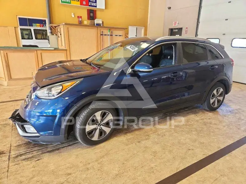 2017 KIA Niro photo