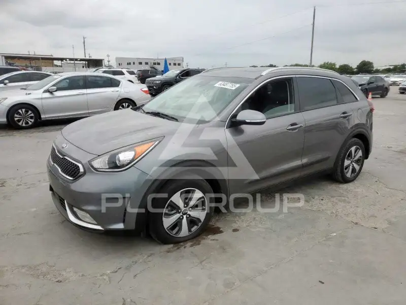 2017 KIA Niro photo
